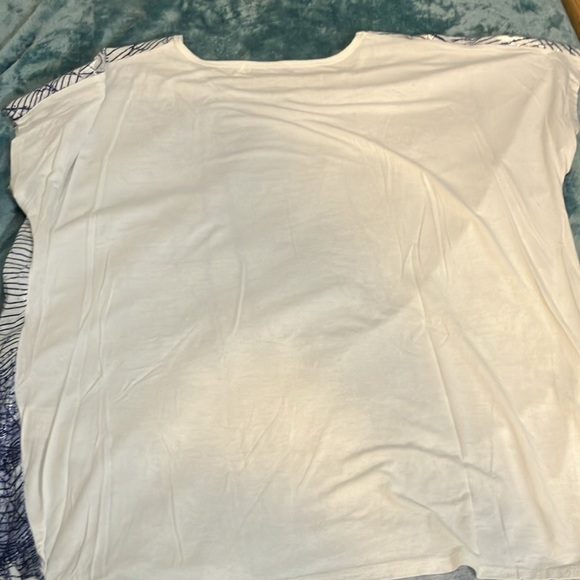 Source unknown - T-shirt 2XL Blue and White Shirt - Picture 4 of 7